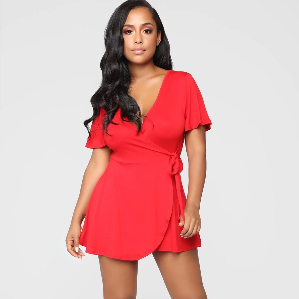 NWT Fashion nova flattering red romper